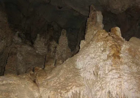 غار گنج کوه