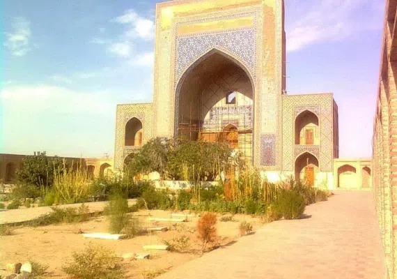آرامگاه مولانا شیخ زين الدين ابوبكر تایبادی