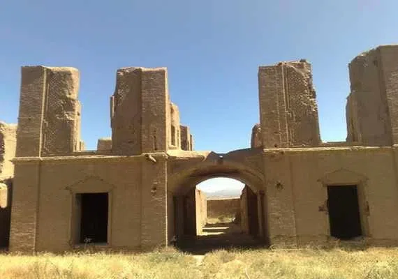 عمارت و باغ نشاط