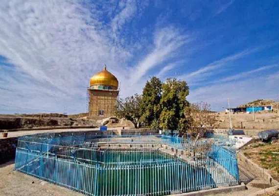 چشمه آب گرم ایوب پیغمبر