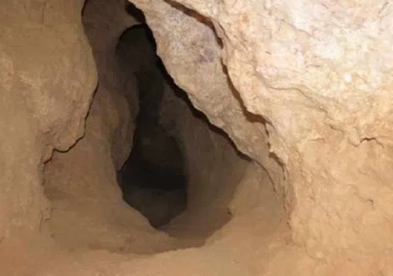 غار خاگینه نماد زیبایی در دل کوه