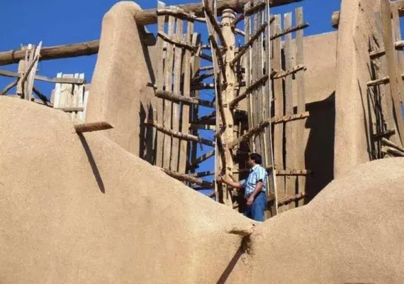 آسیاب های بادی نشتیفان