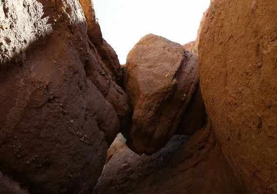 دره پرستوها نیشابور