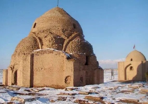 گنبدهای شه میر نیشابور