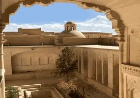 خانه ی آقازاده