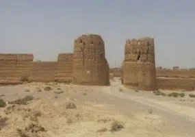 قلعه رباط ابرکوه