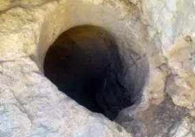 غار چاه دیو