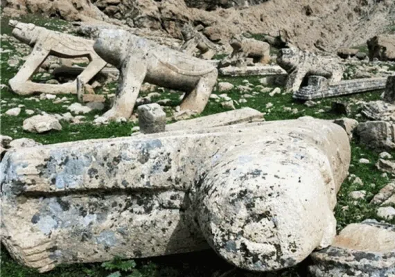 قبرستان شیرهای سنگی شهسوار