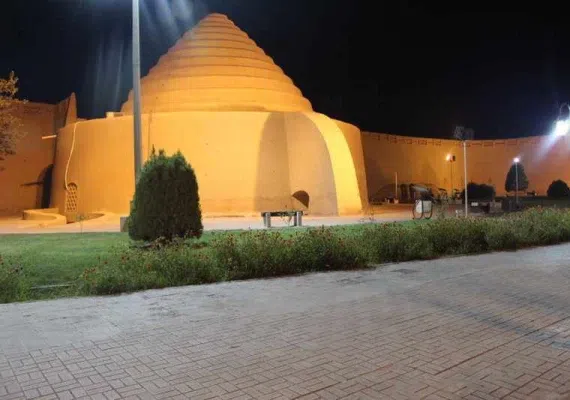 یخدان مویدی