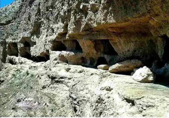 روستای سررود و قلعه گبری ها