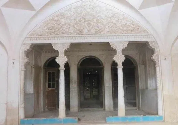 عمارت شترگلو