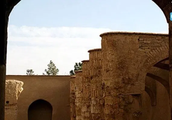 مسجد تاریخانه دامغان