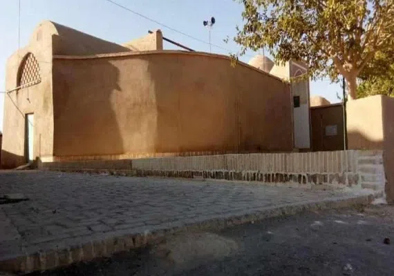 مسجد بیرون