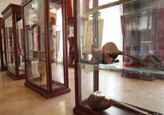 خانه تاریخی ملک