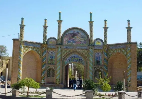 دروازه ارگ سمنان&zwnj;