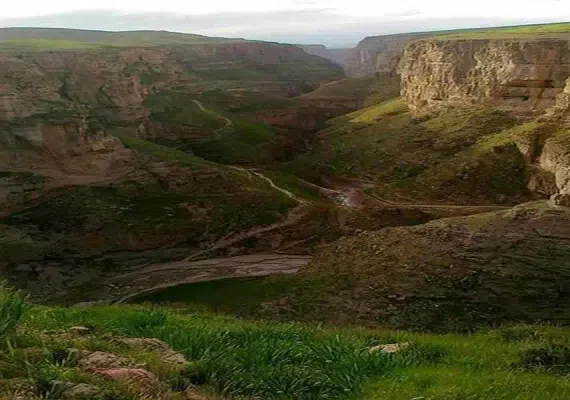 دره قله زو