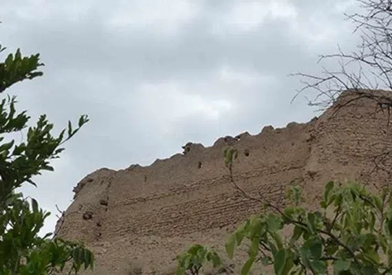 معبد آناهیتا