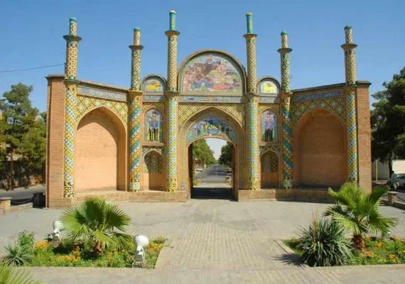 دروازه ارگ سمنان‌