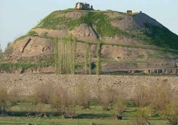 تپه ارگ شیروان