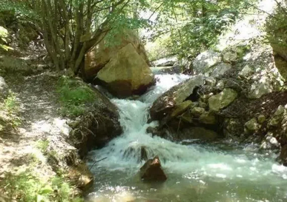 روستا کاستان