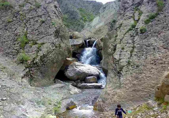 آبشار روستای چرم کهنه (قورکن)