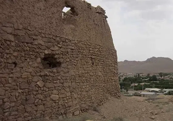 معبد آناهیتا