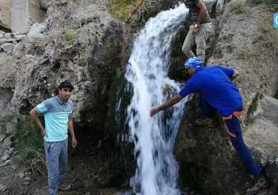 آبشار فیض آباد