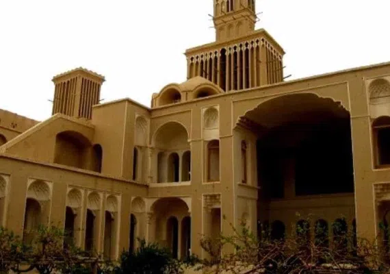 خانه ی آقازاده