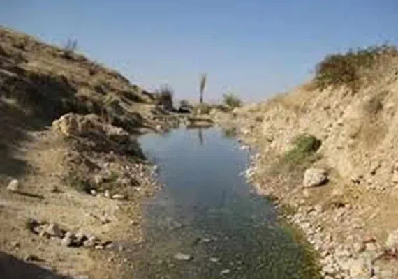 چشمه آب گرم مهمانک