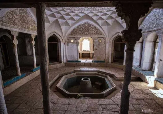 عمارت شترگلو