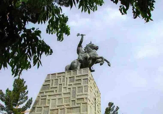 آرامگاه نادرشاه