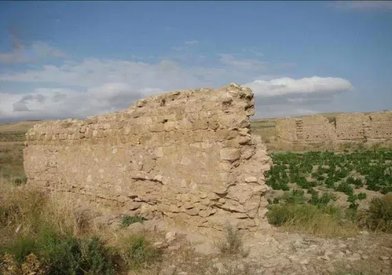 اقامتگاه تاریخی نادر