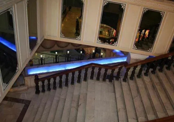 مجتمع تجاری زیست خاور