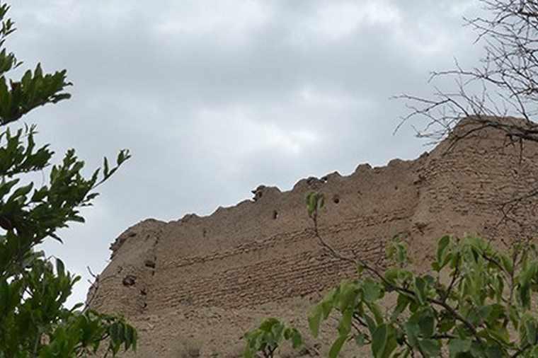 معبد آناهیتا