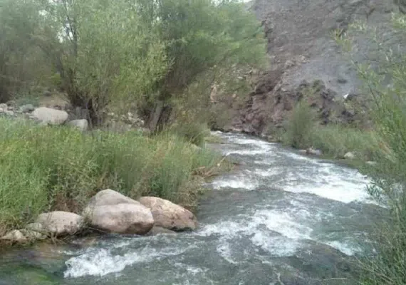 رودخانه چشمه عروس