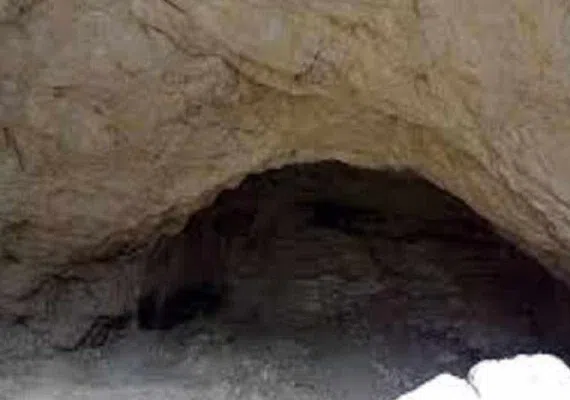 غار شب پره