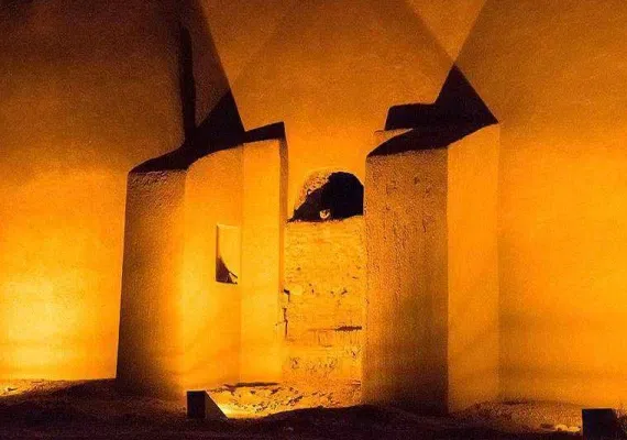 قلعه ی انار