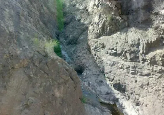 آبشار دره ای ابسر رابر