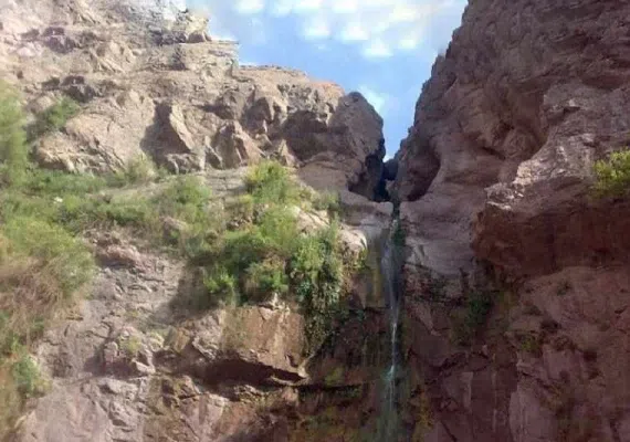 آبشار دره ای ابسر رابر