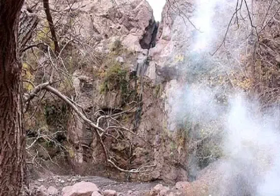 آبشار دره ای ابسر رابر