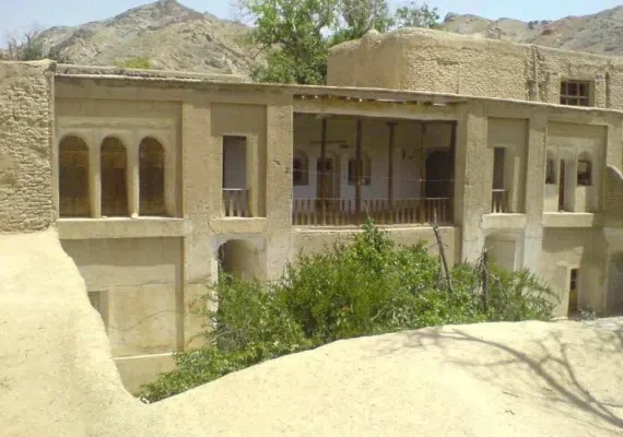 سکونتگاه ابراهیم بیک مسینایی