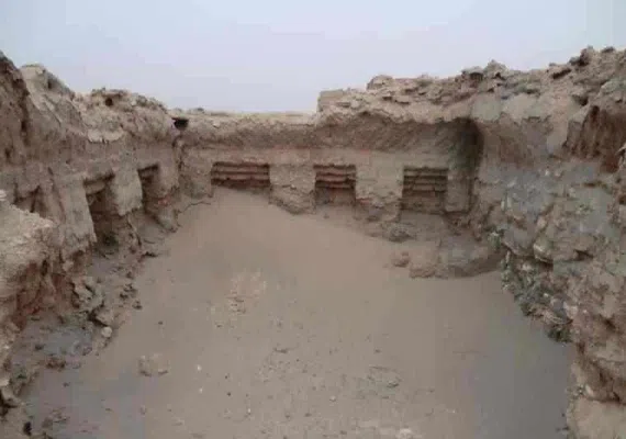 قلعه سنگی ده حیدر انار