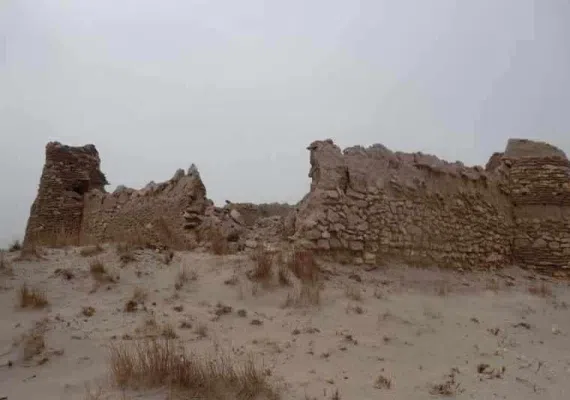 قلعه سنگی ده حیدر انار
