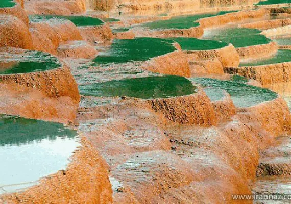 چشمه ی زیبای باداب سورت