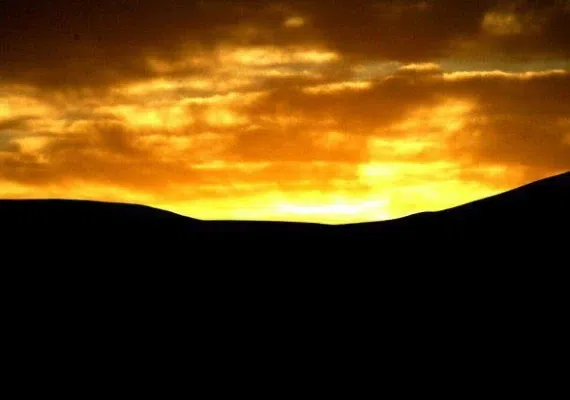 کویر یلان ، قله ریگ