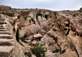 گورستان صخره ای سیراف، شگفت انگیز ترین گورستان و گورستان تمدن ها