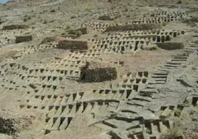 گورستان صخره ای سیراف، شگفت انگیز ترین گورستان و گورستان تمدن ها
