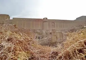 سکوهه، سرزمین قلعه های کهن