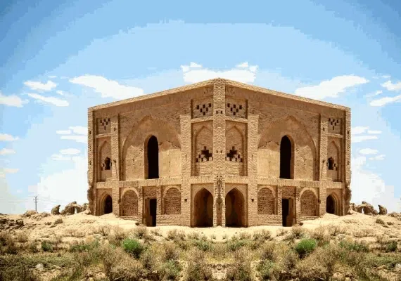 مزار سلطان محمود کبودان(مزار کبیدو)