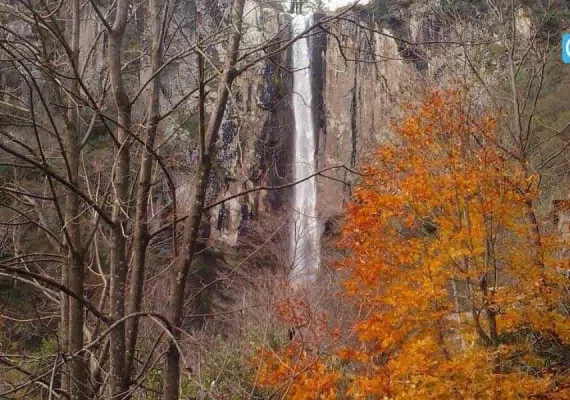 آبشار لاتون - بلند ترین آبشار ایران